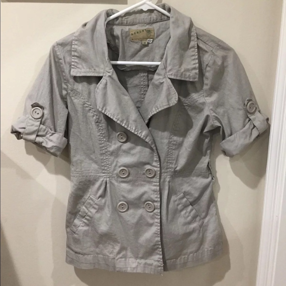 Lightweight jacket